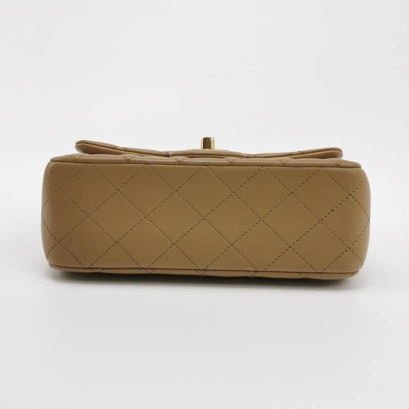 Chanel Classic Flap 季節限定款大mini羊皮金球雙C扣皮穿鏈斜挎包單肩包-5