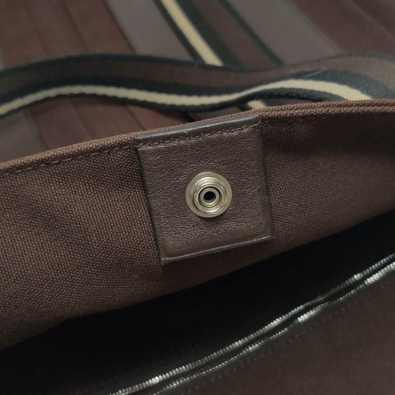 Hermes Troca Horizo​​​​ntal單肩包帆布Evergrain牛皮銀扣紅棕色白色89黑色灰色-9