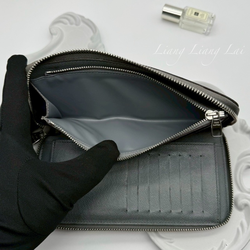 LOUIS VUITTON LV Taiga 牛皮大象灰拉鍊長夾-7