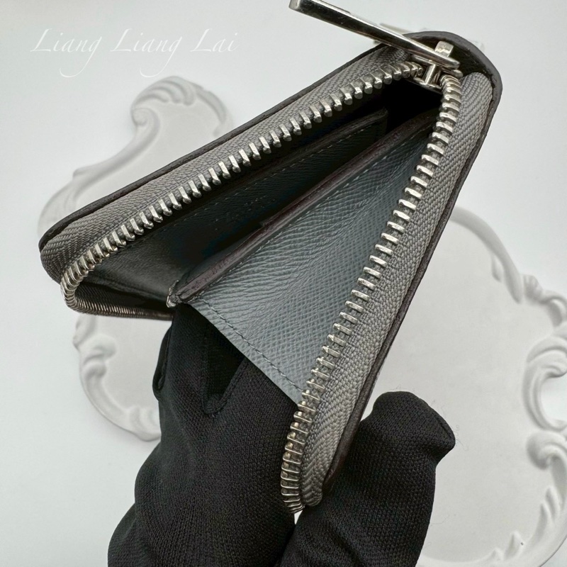 LOUIS VUITTON LV Taiga 牛皮大象灰拉鍊長夾-9