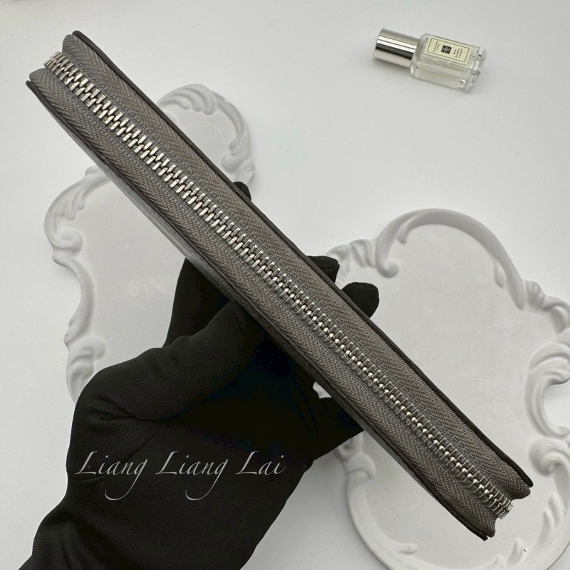 LOUIS VUITTON LV Taiga 牛皮大象灰拉鍊長夾-16