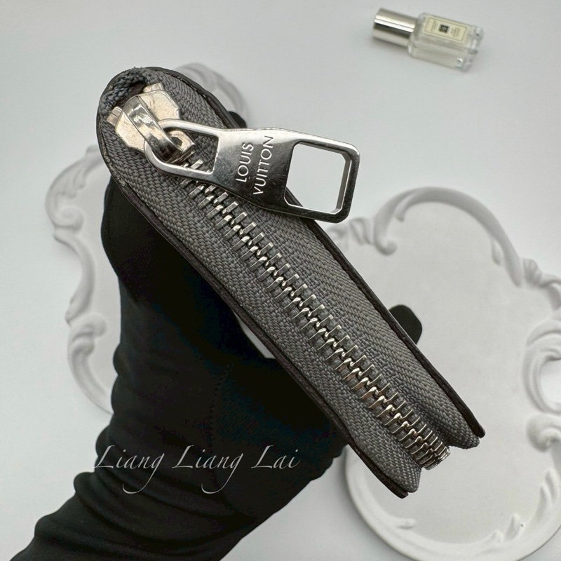 LOUIS VUITTON LV Taiga 牛皮大象灰拉鍊長夾-18