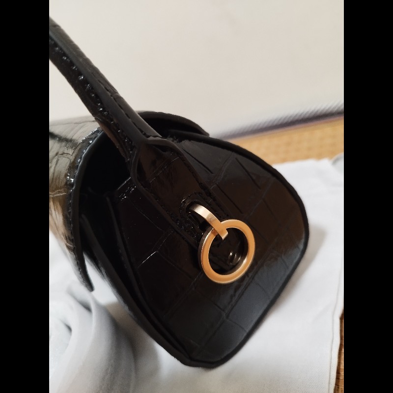 黑色鱷魚皮信封包官網限定版-3