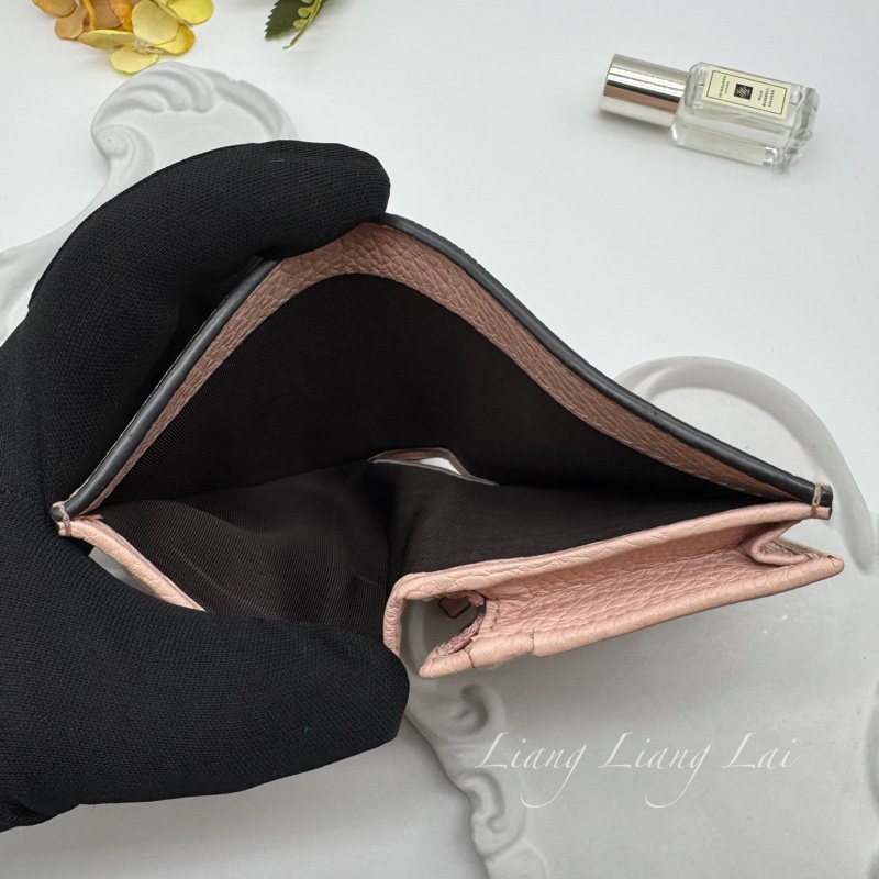 GUCCI經典蜜蜂金屬 LOGO 卡夾 | 短夾-6