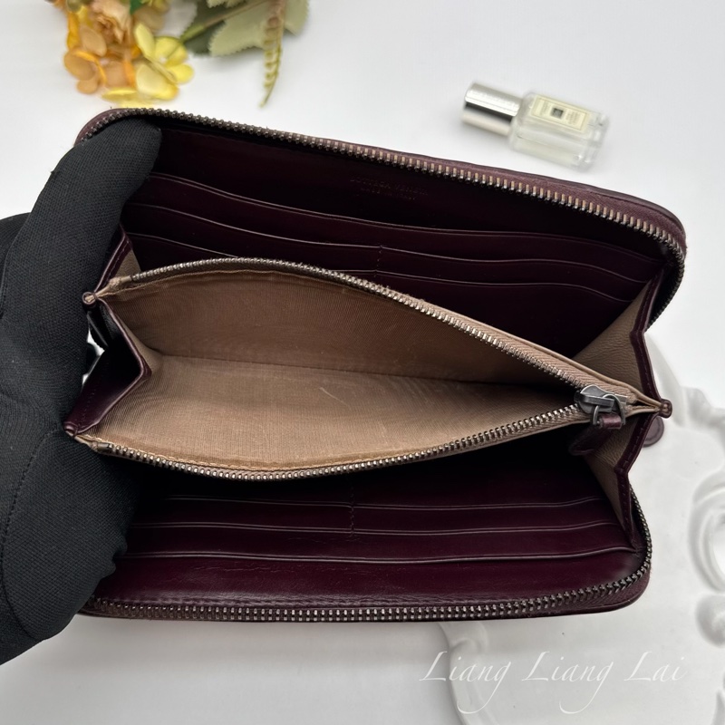 BOTTEGA VENETA BV經典編織小牛皮酒紅色拉鍊長夾-8