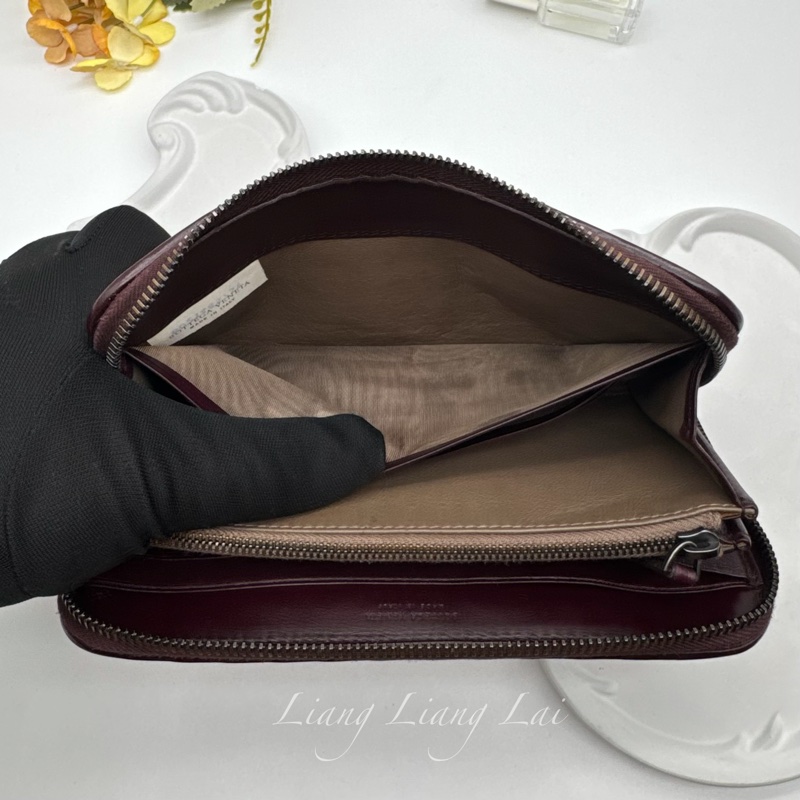 BOTTEGA VENETA BV經典編織小牛皮酒紅色拉鍊長夾-11