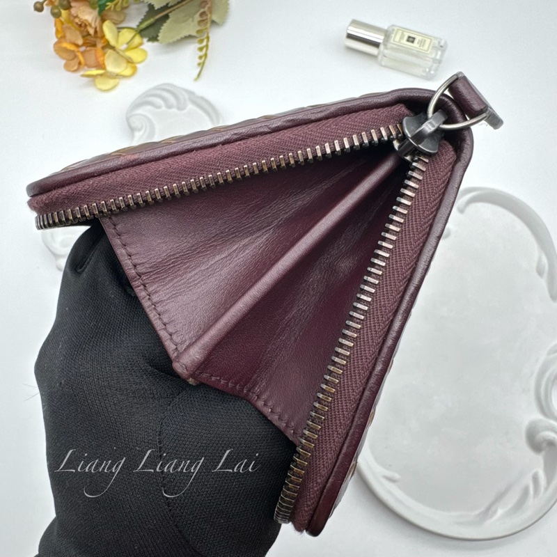 BOTTEGA VENETA BV經典編織小牛皮酒紅色拉鍊長夾-12