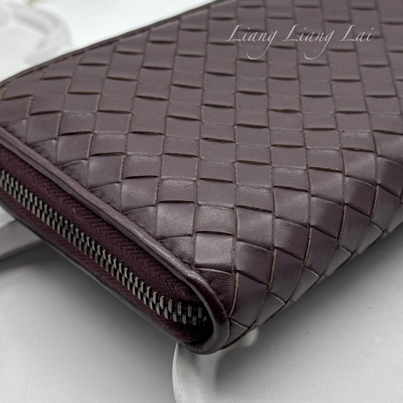 BOTTEGA VENETA BV經典編織小牛皮酒紅色拉鍊長夾-23