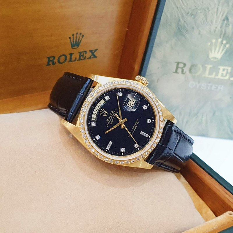 【大眾名錶】ROLEX勞力士18038 Day-Date 18K金男錶 黑色6.9T鑽面盤 後加全鑽圈 大眾名錶G251-2