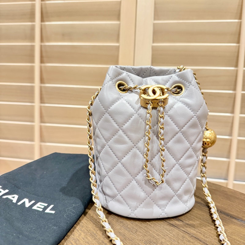 Chanel 22s 香奈兒菱格紋金球小水桶 晶片款-1