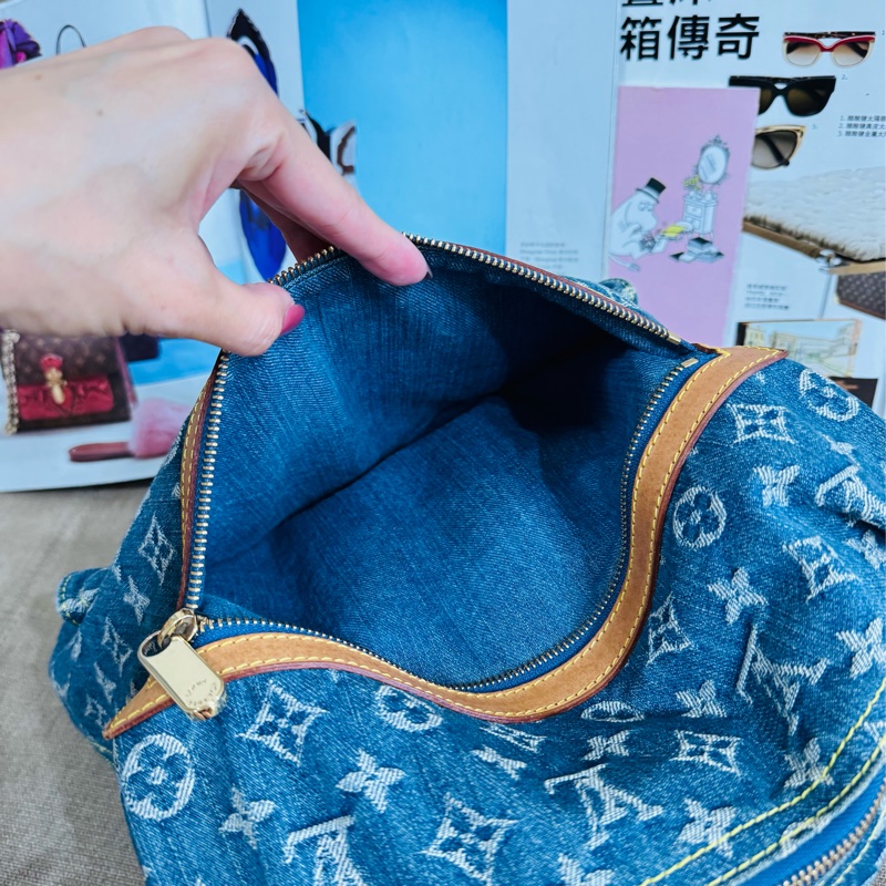 售 二手 真品 L牌藍色牛仔丹寧Baggy包，經典Monogram老花+水洗牛仔，復古又時髦！棕色皮革飾邊+金色五金，細節滿分-8