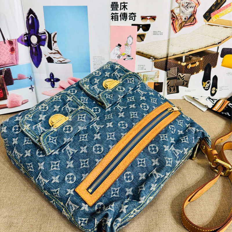 售 二手 真品 L牌藍色牛仔丹寧Baggy包，經典Monogram老花+水洗牛仔，復古又時髦！棕色皮革飾邊+金色五金，細節滿分-28