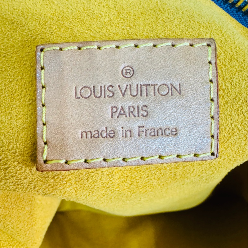 售 二手 真品 L牌藍色牛仔丹寧Baggy包，經典Monogram老花+水洗牛仔，復古又時髦！棕色皮革飾邊+金色五金，細節滿分-30