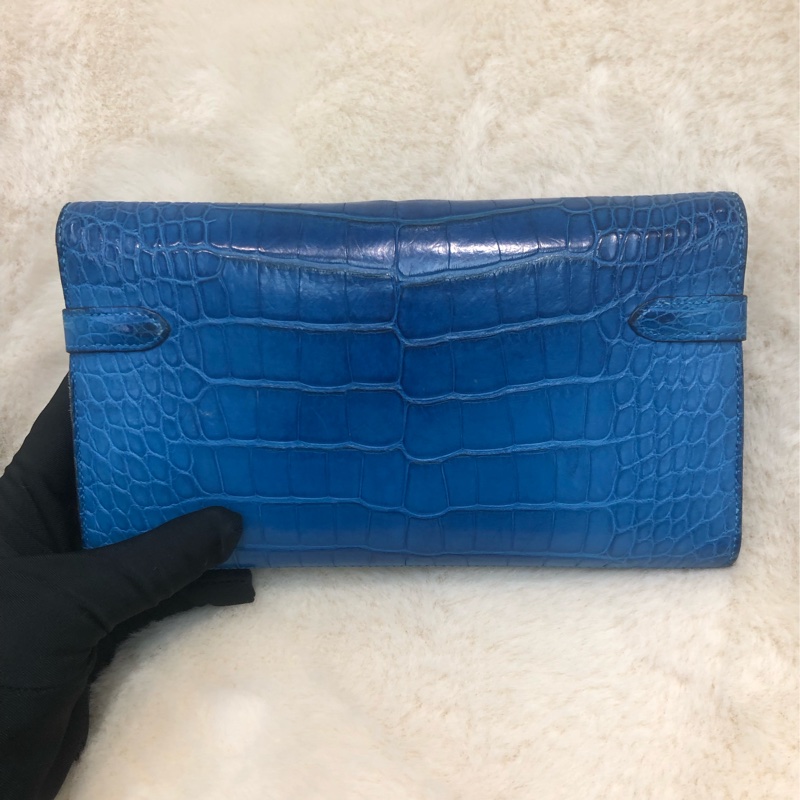 Hermes 電光藍鱷魚皮金扣 Kelly wallet XC424-2