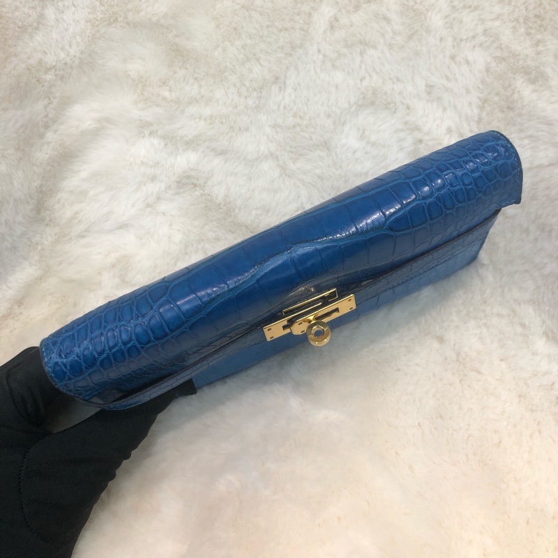 Hermes 電光藍鱷魚皮金扣 Kelly wallet XC424-5