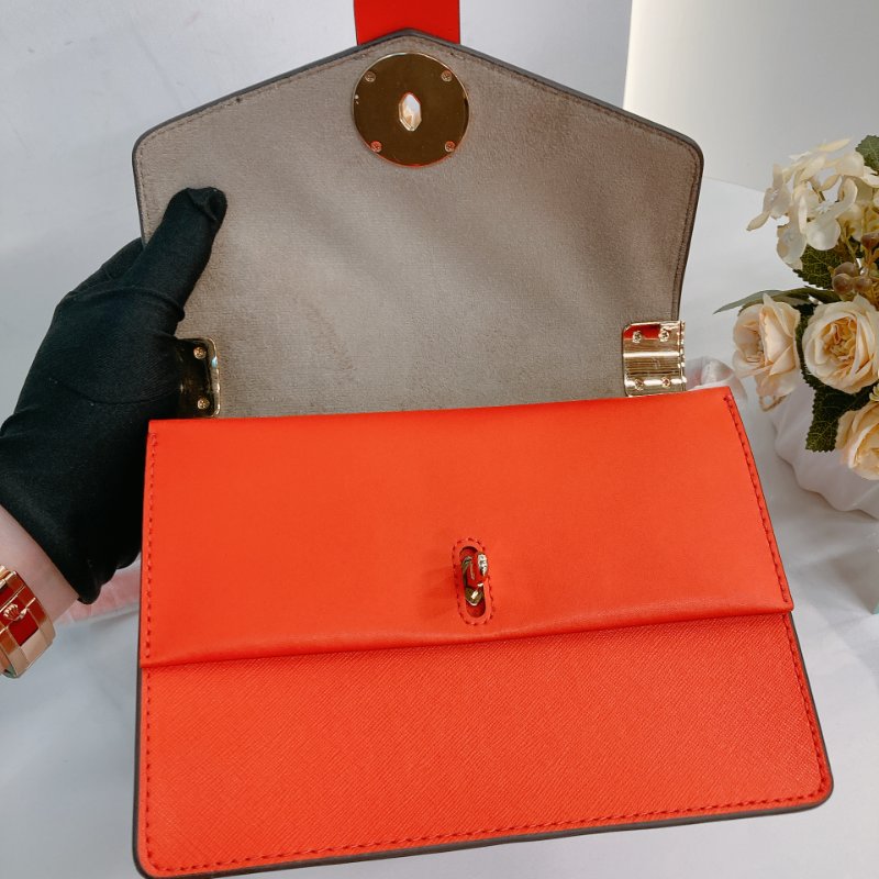 MS0668	Michael Kors 邁可寇斯翻蓋式鍊帶包包 Greenwich Crossbody Saffiano Leather-7