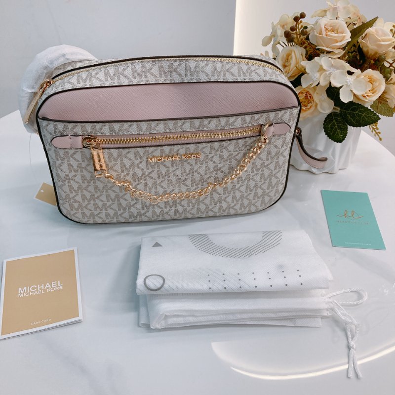 MS0669	Michael Kors 邁可寇斯相機包包 Jet Set Large Logo Camera Bag Canvas-11