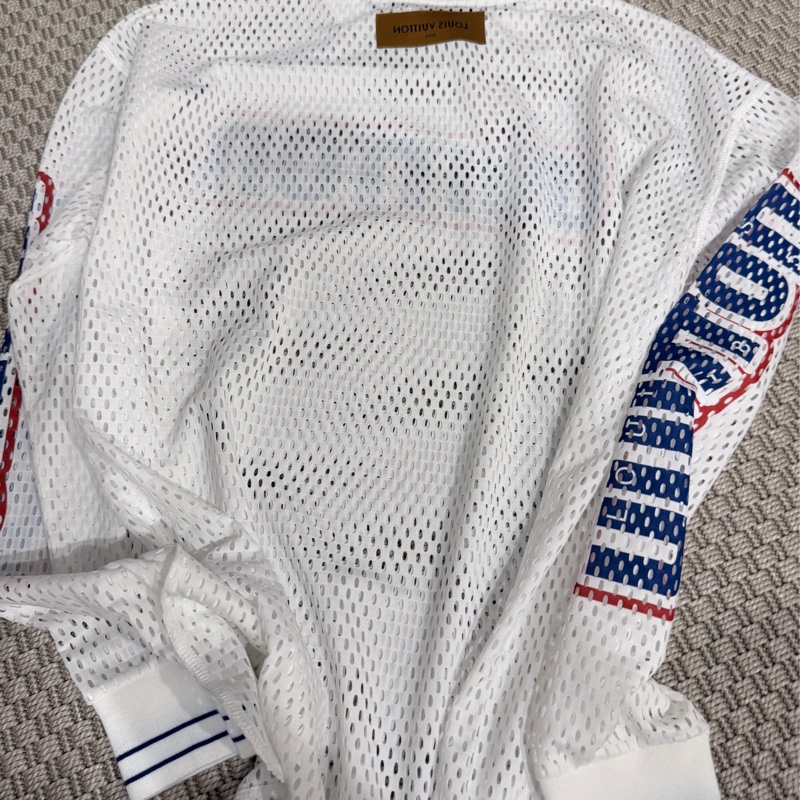 Louis Vuitton ✨網狀上袖球衣上衣 #S-4