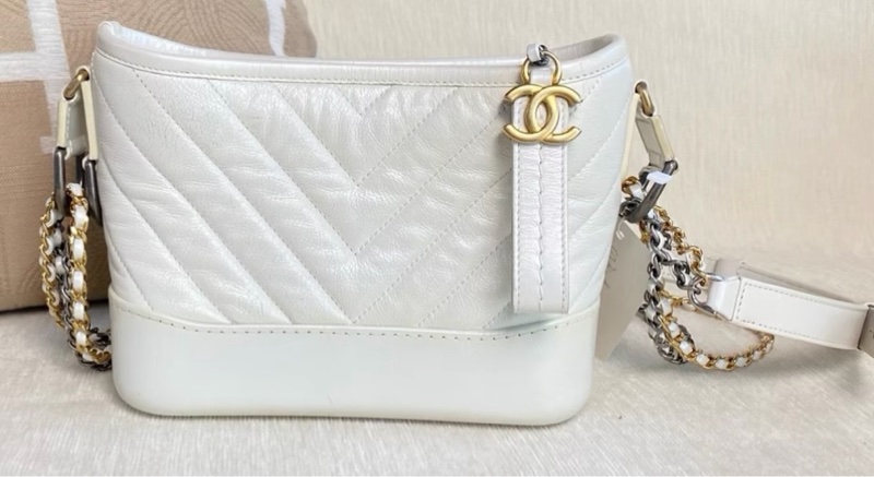 Chanel 香奈兒 V紋流浪包小號 全白 牛皮-1