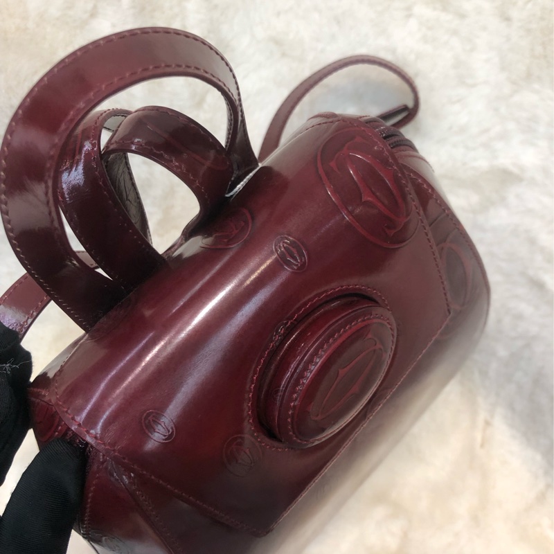 Cartier 紅色亮皮 Logo 背囊 XC417-4