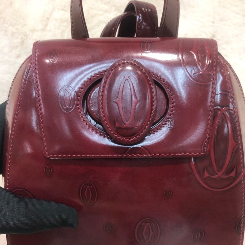 Cartier 紅色亮皮 Logo 背囊 XC417-9