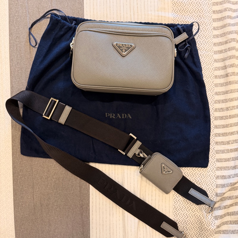 PRADA Safiano皮革肩背袋-0