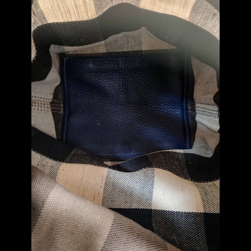 Burberry bucket bag-14