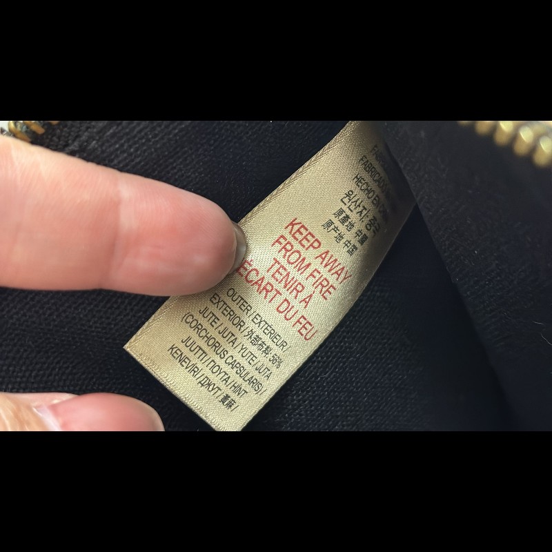 Burberry bucket bag-24