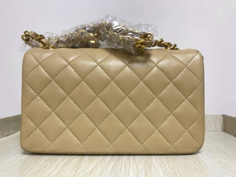 chanel vintage老香mini coco 18公分 奶茶色-4