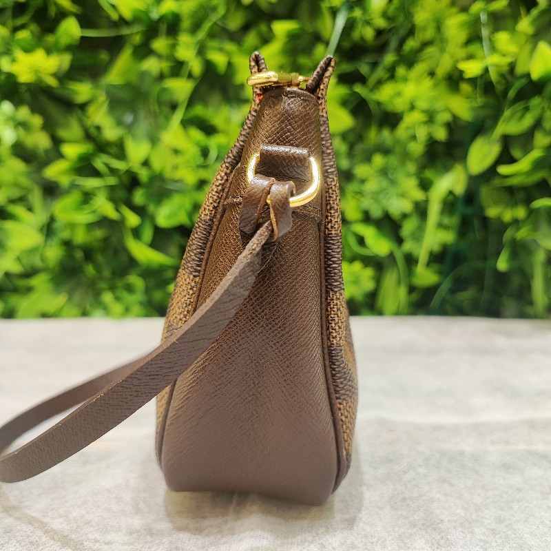 Louis Vuitton Pochette Accessory Pouch-2