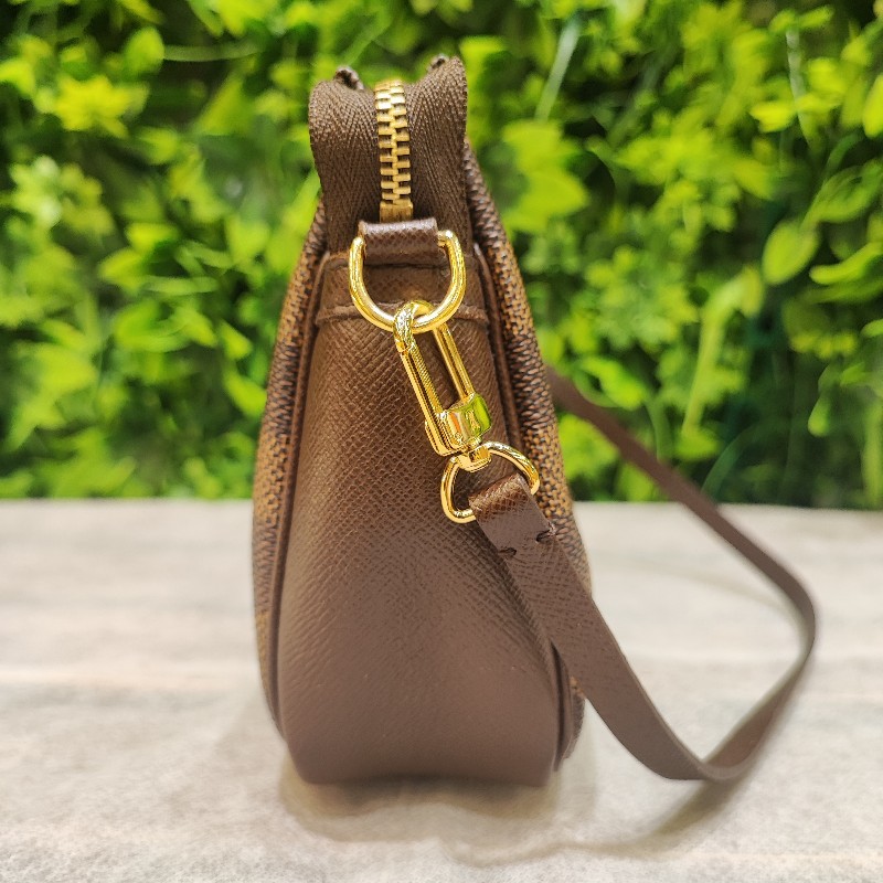 Louis Vuitton Pochette Accessory Pouch-3