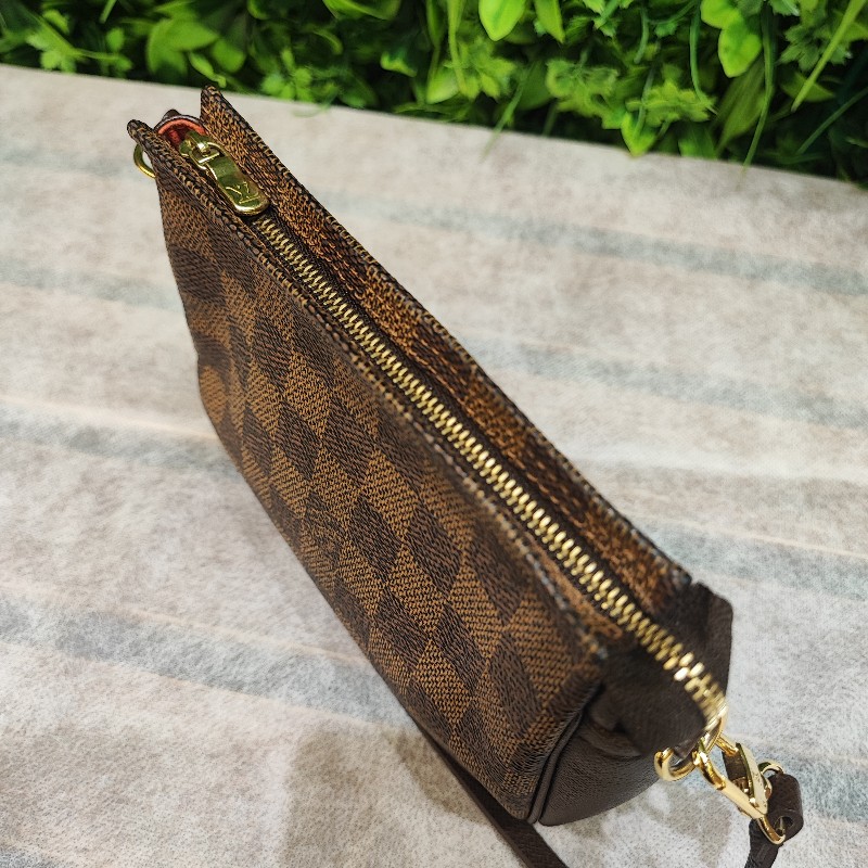 Louis Vuitton Pochette Accessory Pouch-4