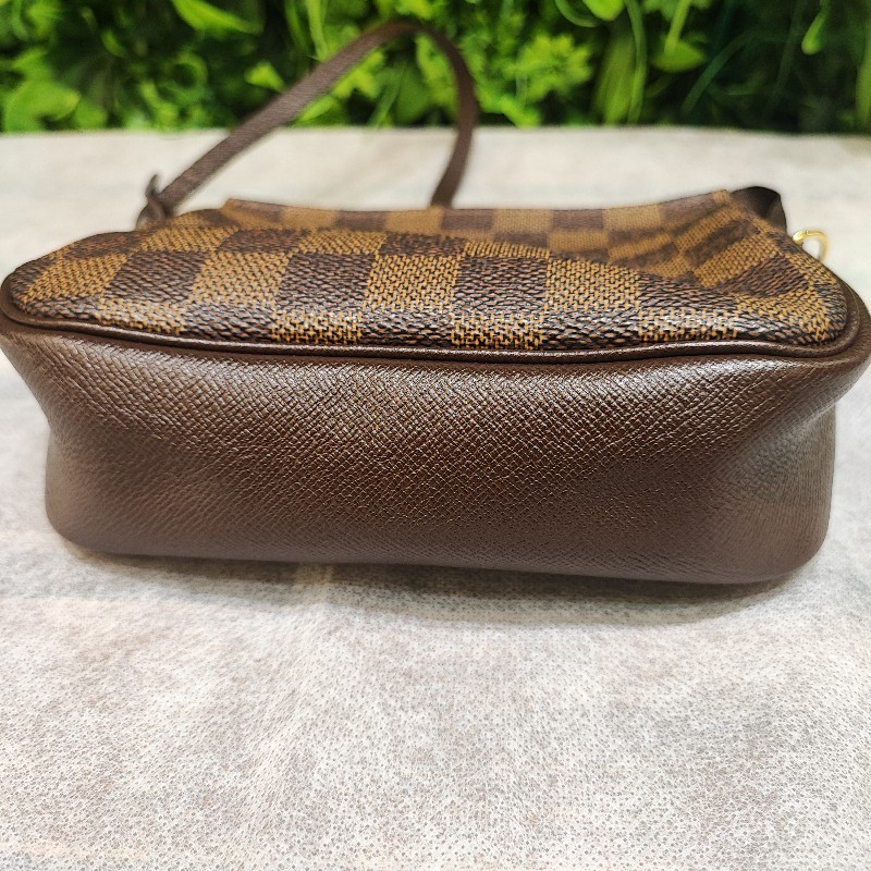 Louis Vuitton Pochette Accessory Pouch-9