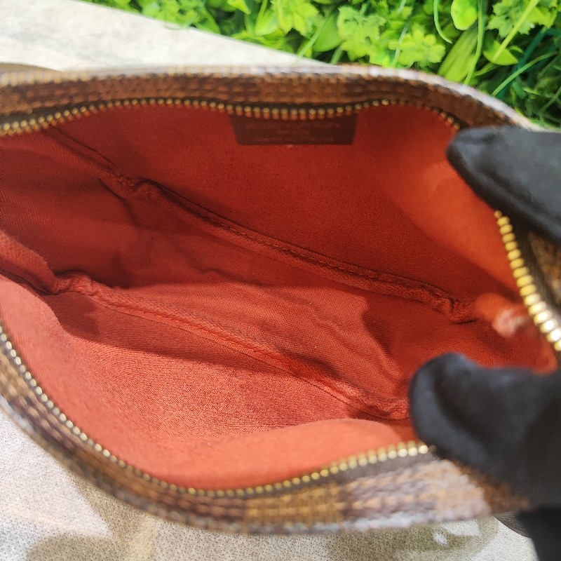 Louis Vuitton Pochette Accessory Pouch-10