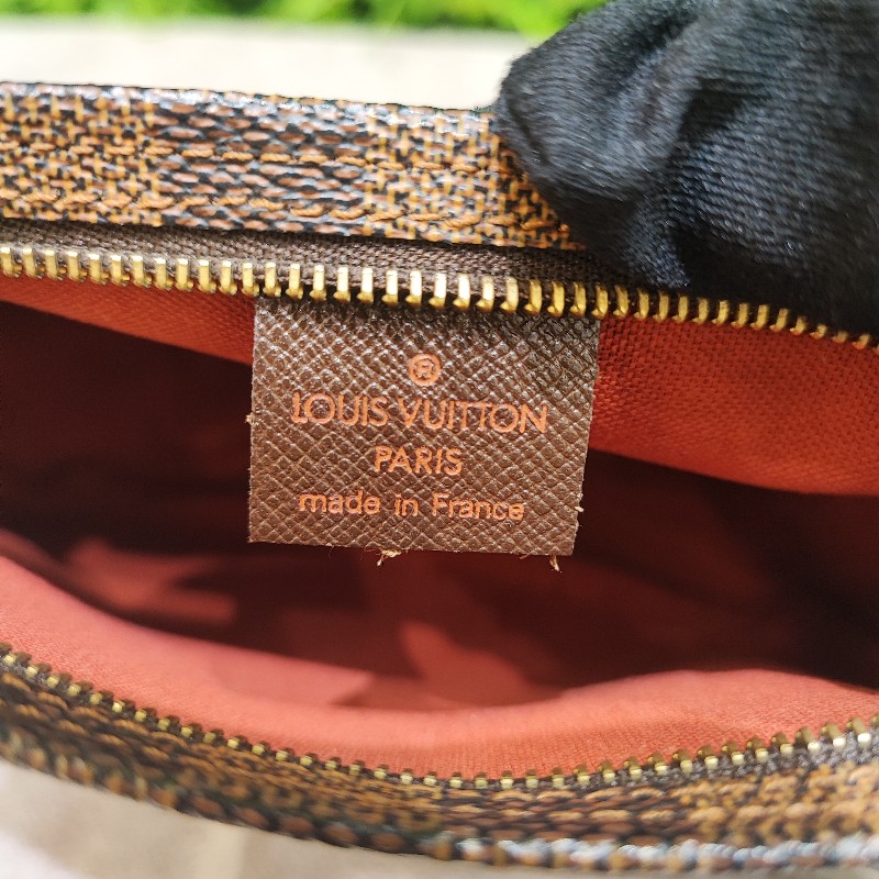 Louis Vuitton Pochette Accessory Pouch-11