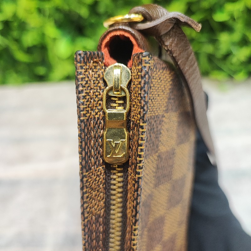 Louis Vuitton Pochette Accessory Pouch-13