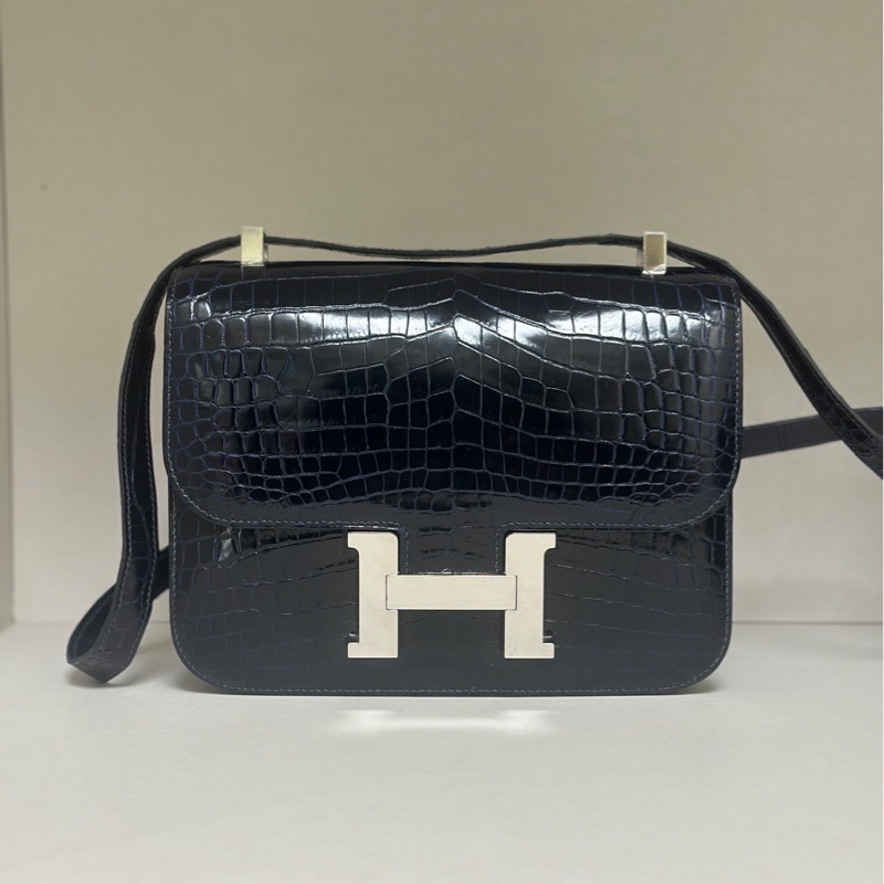 🐎【Hermès Constance 24 尼羅鱷 🐊深海藍 銀扣｜兩點 Crocodile Niloticus】-0