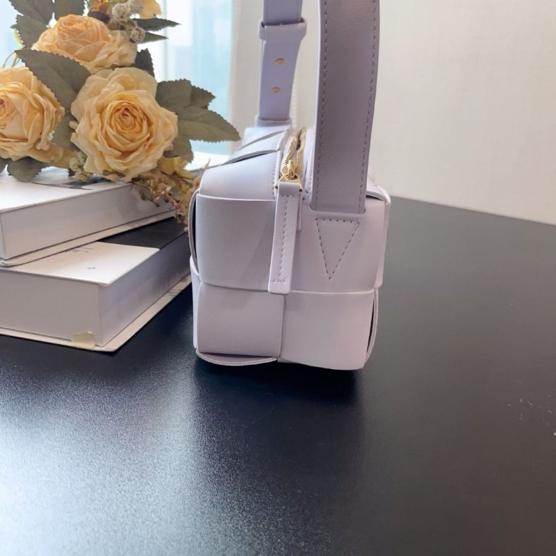 BV 編織枕頭肩背包 薰衣草紫 23*10*10 9新 配件塵袋-5