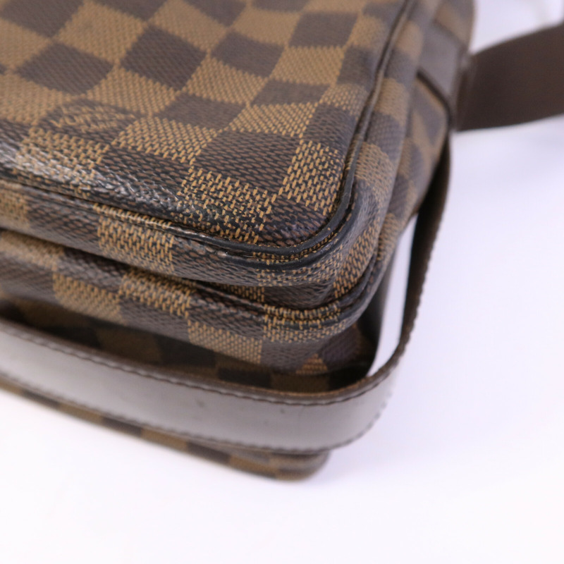 LOUIS VUITTON Damier Naviglio肩背袋-9