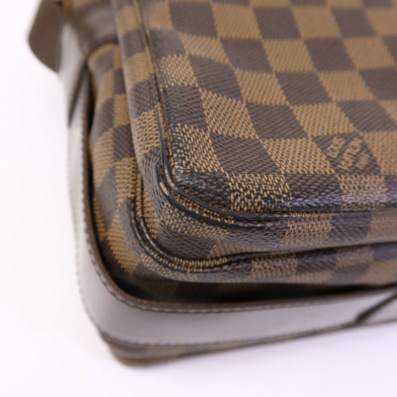 LOUIS VUITTON Damier Naviglio肩背袋-10