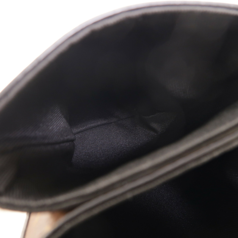 LOUIS VUITTON Monogram S-Lock Vertical Wearable Wallet肩背袋-4
