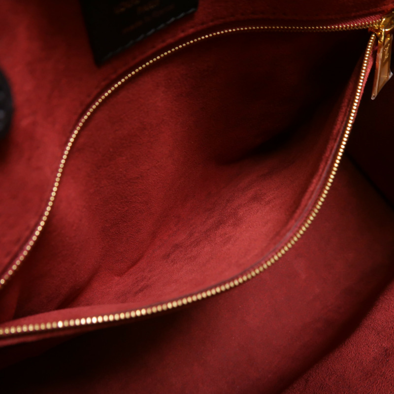 LOUIS VUITTON Monogram Empreinte On The Go MM金扣手挽肩背兩用袋-5