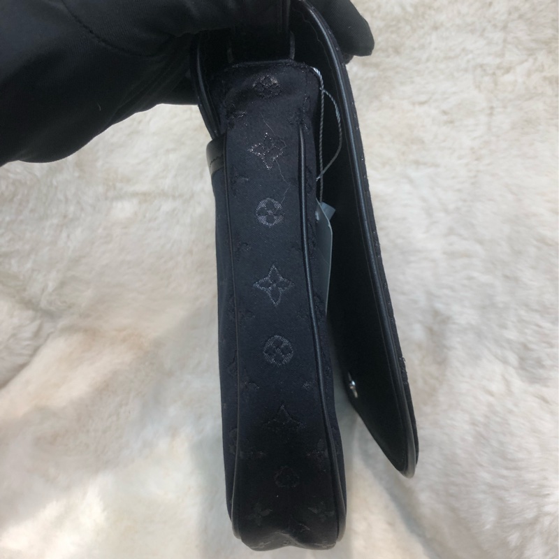 LV 童話系列斜孭袋 XB415-3