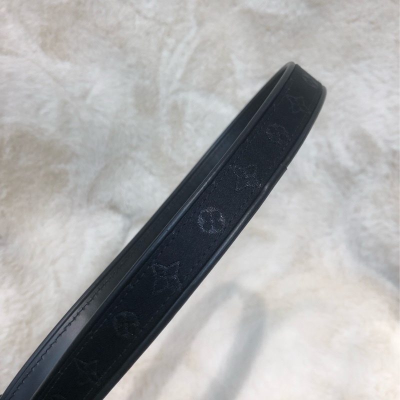 LV 童話系列斜孭袋 XB415-14