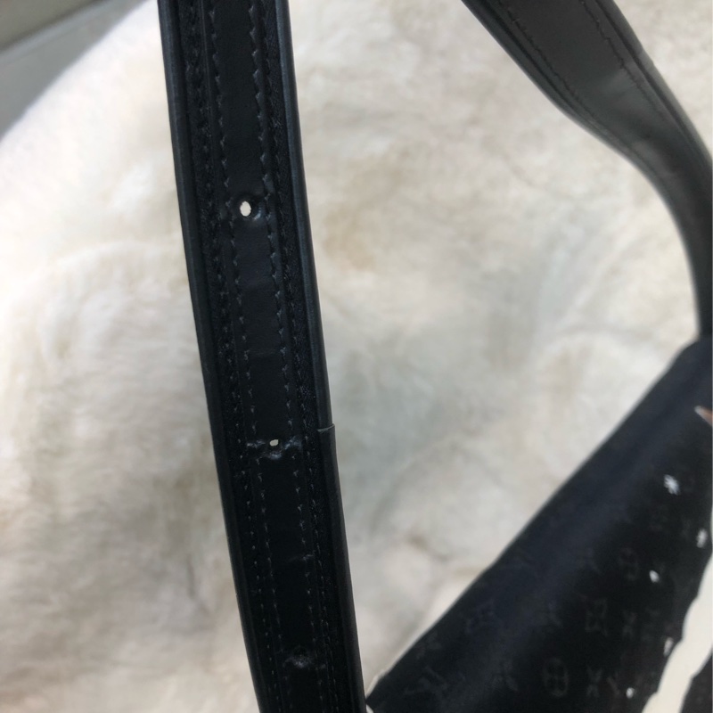 LV 童話系列斜孭袋 XB415-15