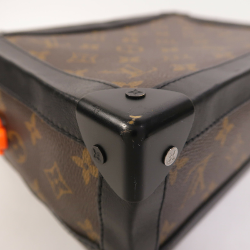 LOUIS VUITTON Monogram Soft Trunk肩背袋-11