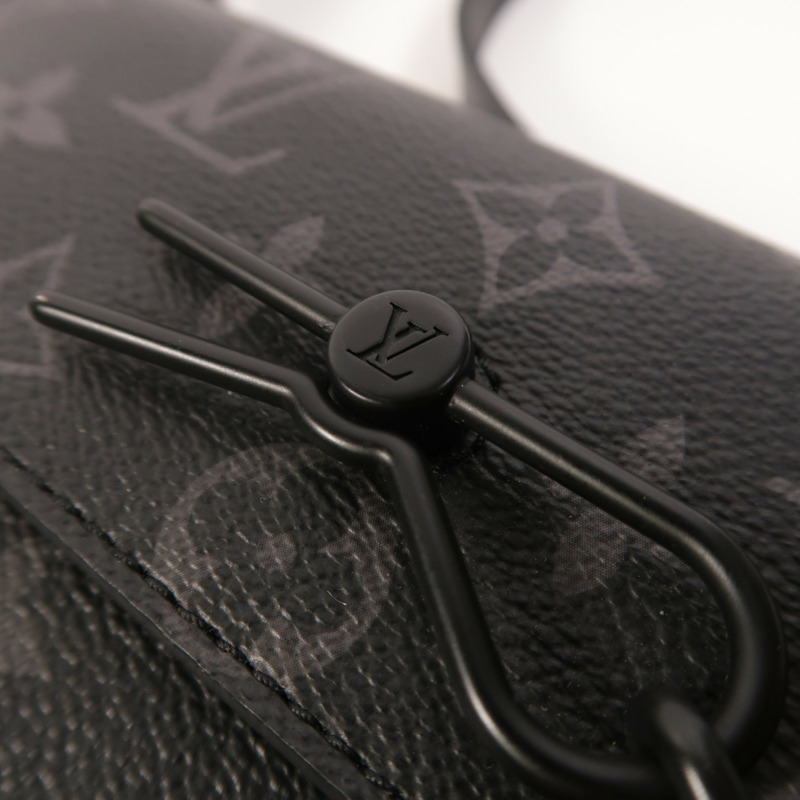 LOUIS VUITTON Monogram Eclipse Steamer Wearable Wallet肩背袋-7