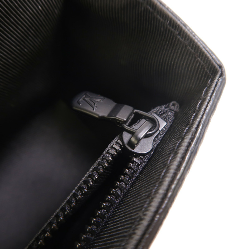 LOUIS VUITTON Monogram Eclipse Steamer Wearable Wallet肩背袋-12