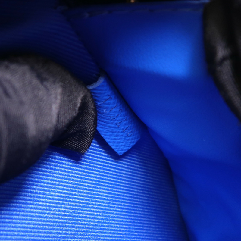 LOUIS VUITTON Monogram Clouds Soft Trunk Wallet銀扣肩背袋-6