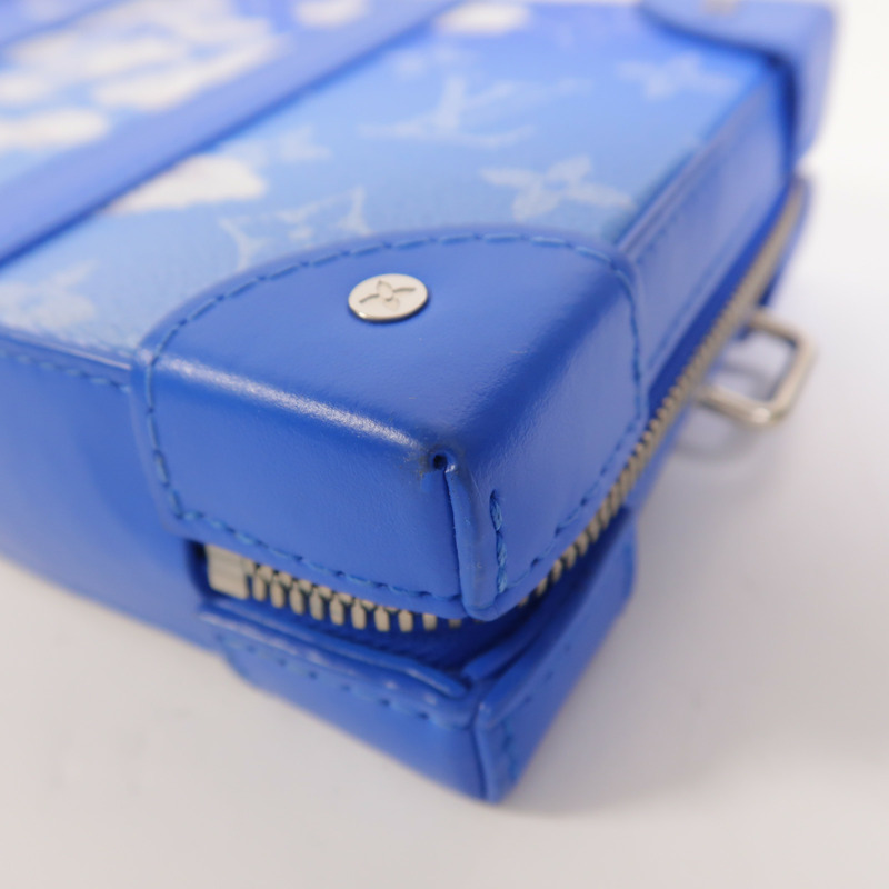 LOUIS VUITTON Monogram Clouds Soft Trunk Wallet銀扣肩背袋-8